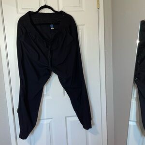 Old Navy women’s “go dry” pants